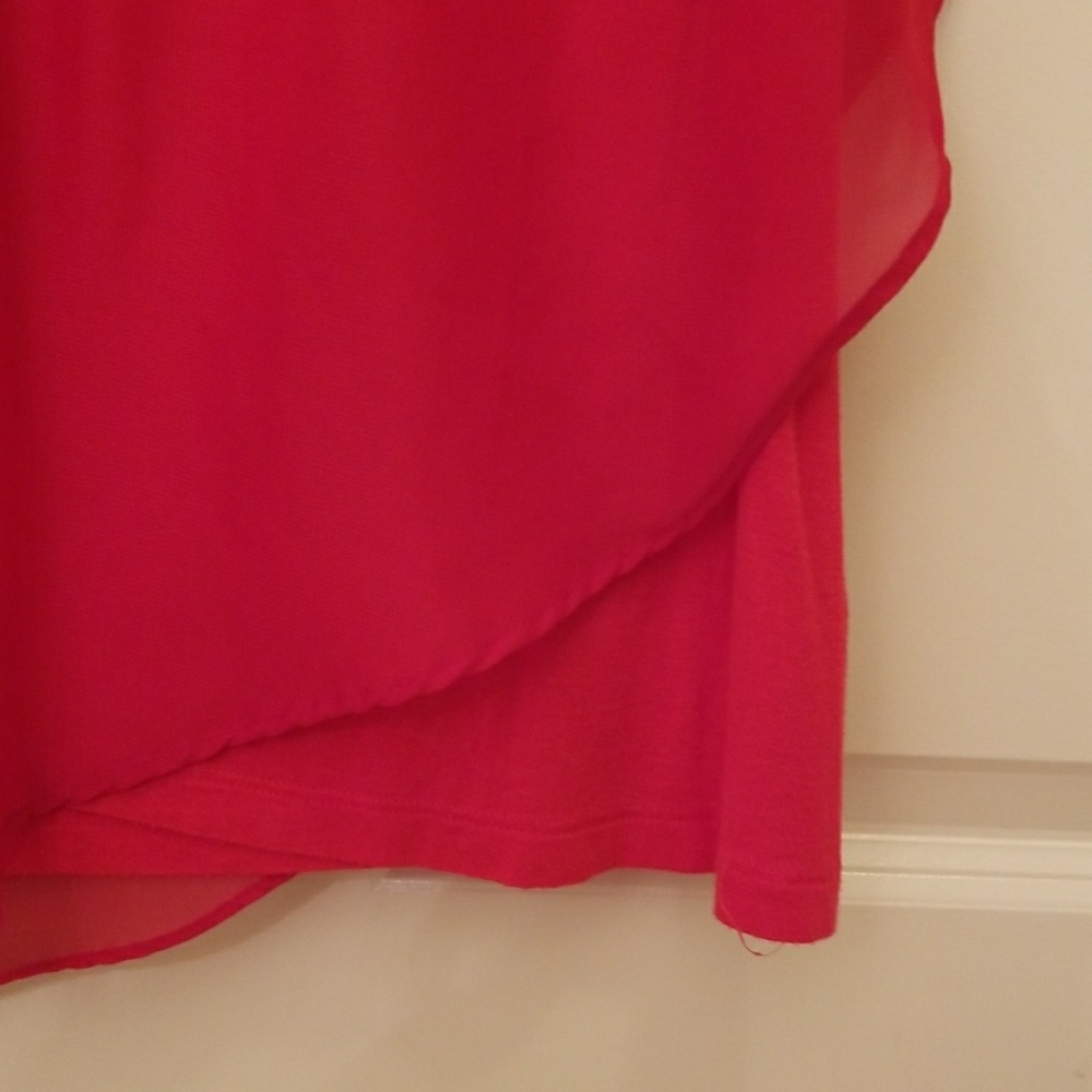 Asymmetrical Red Top - Picture 4 of 8